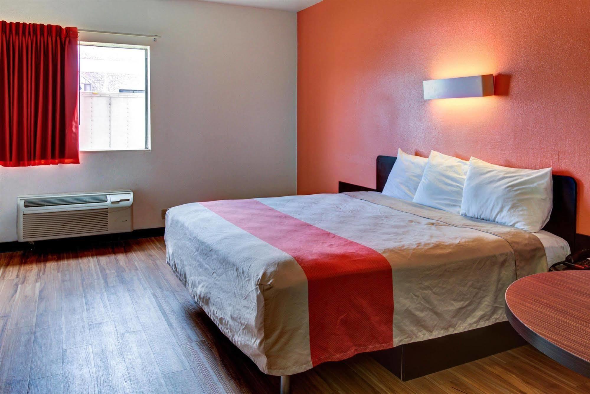 Motel 6 Waco - Woodway Екстер'єр фото